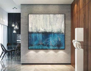 A tip on how to decorate a hallway with abstract canvas