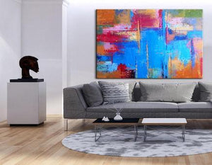 How to decorate a living room with original wall art